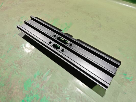  320 Track Shoe-800mm Triple Grouser track shoe Pitch