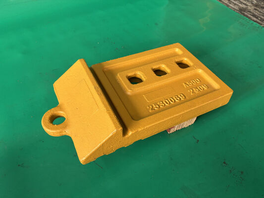 2530069 Cast Half Arrow Edge End 3 Holes 966G 966H 966M 972G