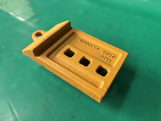 2530070 Cast Half Arrow Edge End 3 Holes 966G 966H 966M 972G