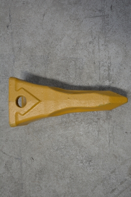 1U3452LS J450 Digger Bucket Teeth And Adaptors 13.3kg Cast Alloy