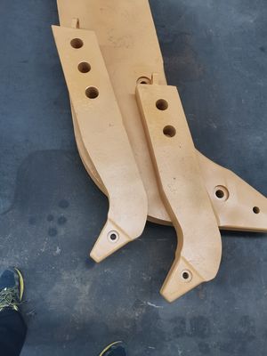 17M-79-21320 Ripper Shank Corner Protector 462KG D275 Wear Part