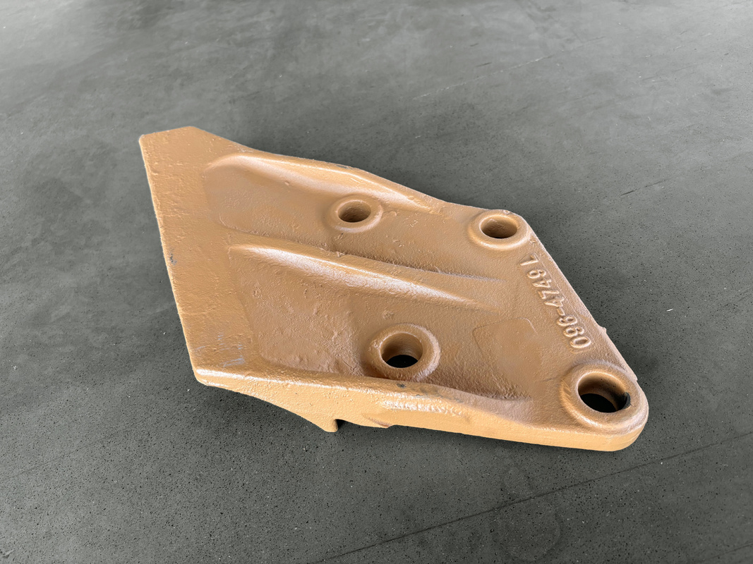 0964747 LH Excavator Side Cutter 10.6KG for 315 Bucket Wear Part