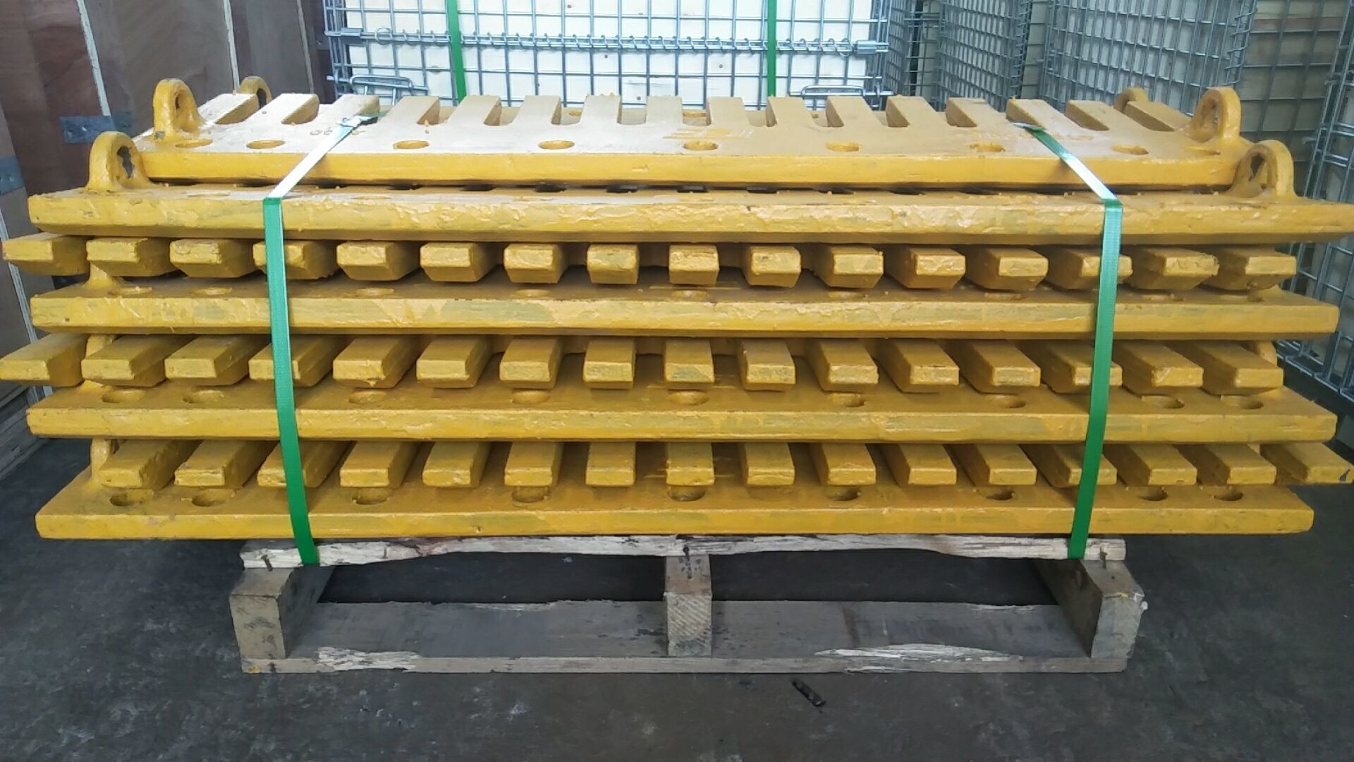 Cast Serrated Blades 160H 160M 14H 14M 16H 16M 76KG LA6266SGBA serrated